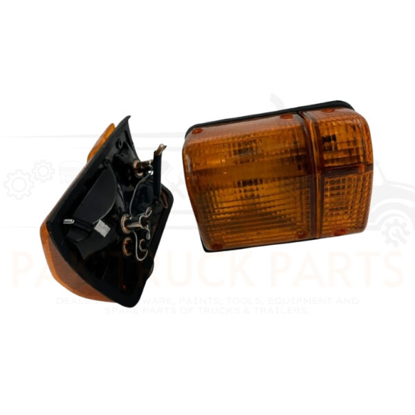 indicator lamp front lights for isuzu ftr (singaporian)