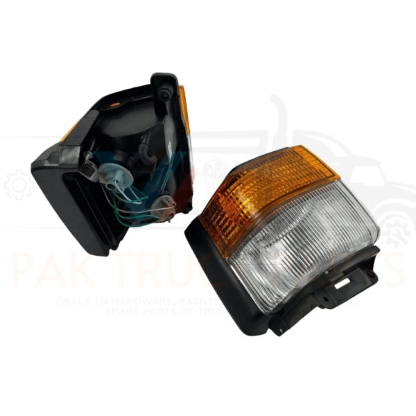 indicator lamp front light nissan cd turb